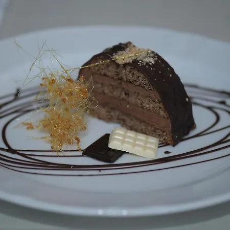 Palace 4*